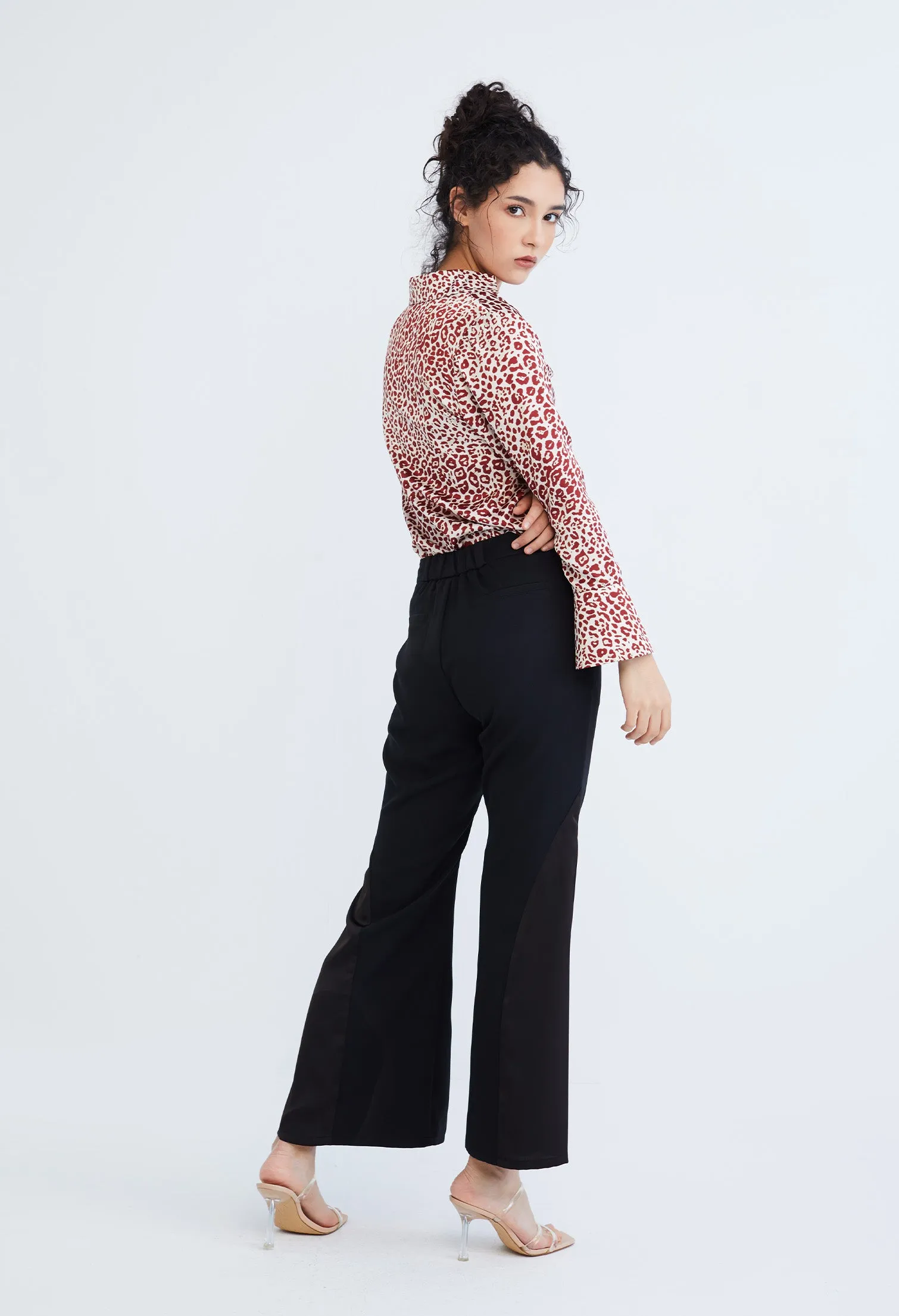 Bell Tulip Bottom Contrast Split Pants