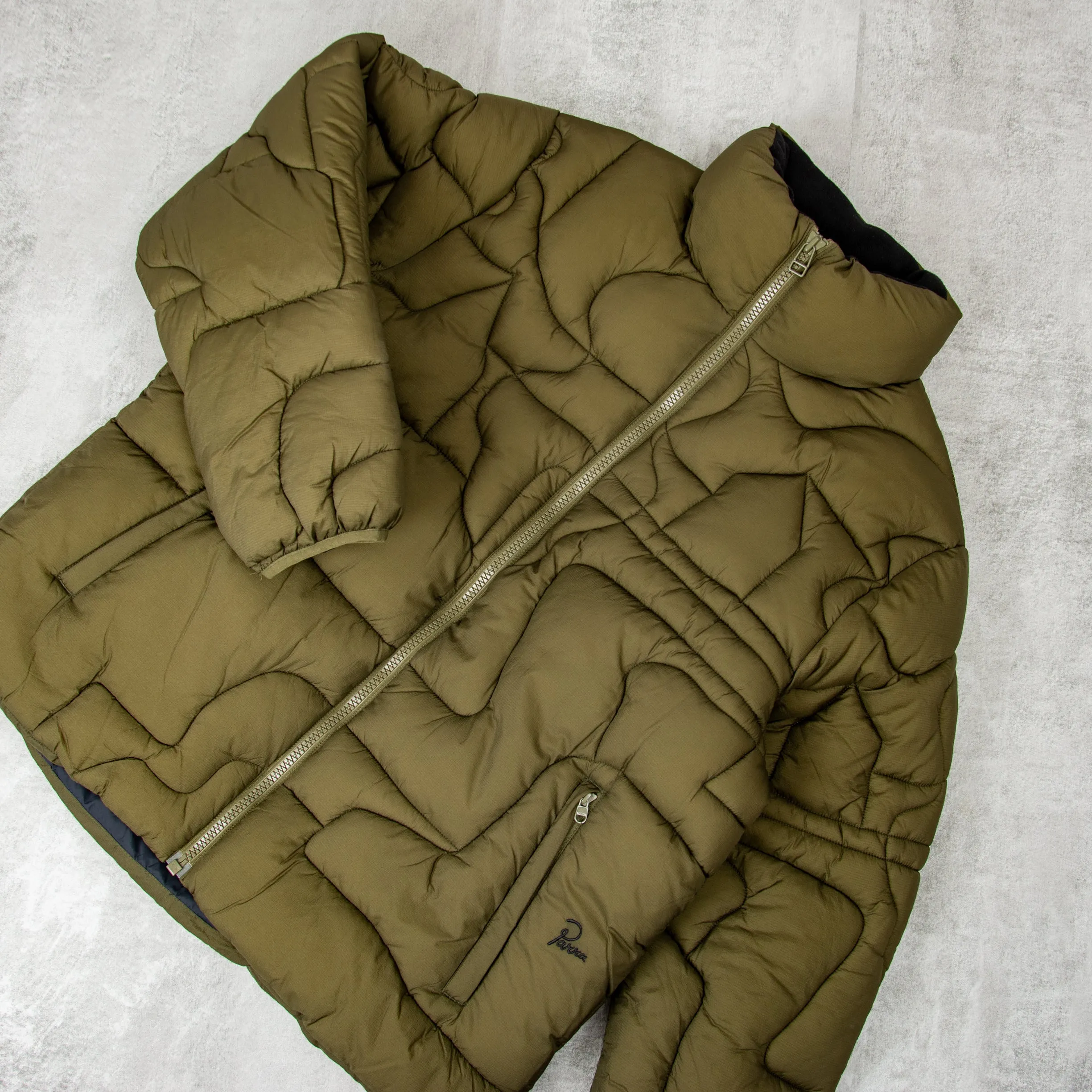 Parra Boring Village Green Puffer Jacket - Cozy, Stylish, and Versatile Outerwear