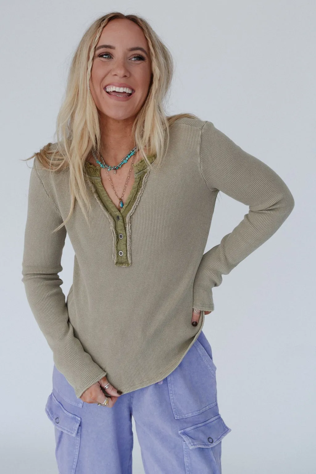 Cassia Henley Top - Olive