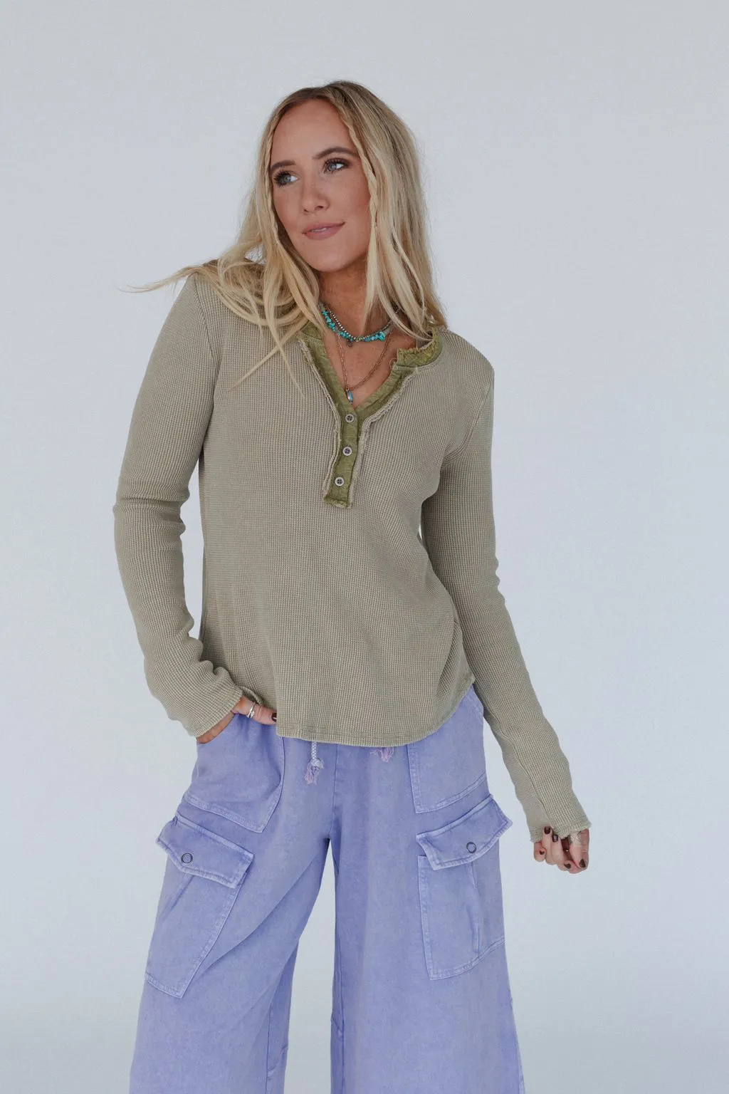 Cassia Henley Top - Olive