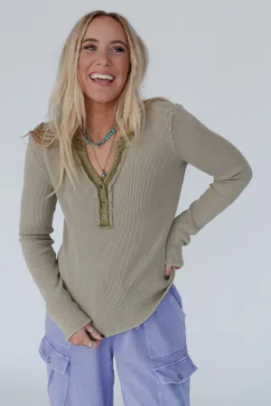 Cassia Henley Top - Olive