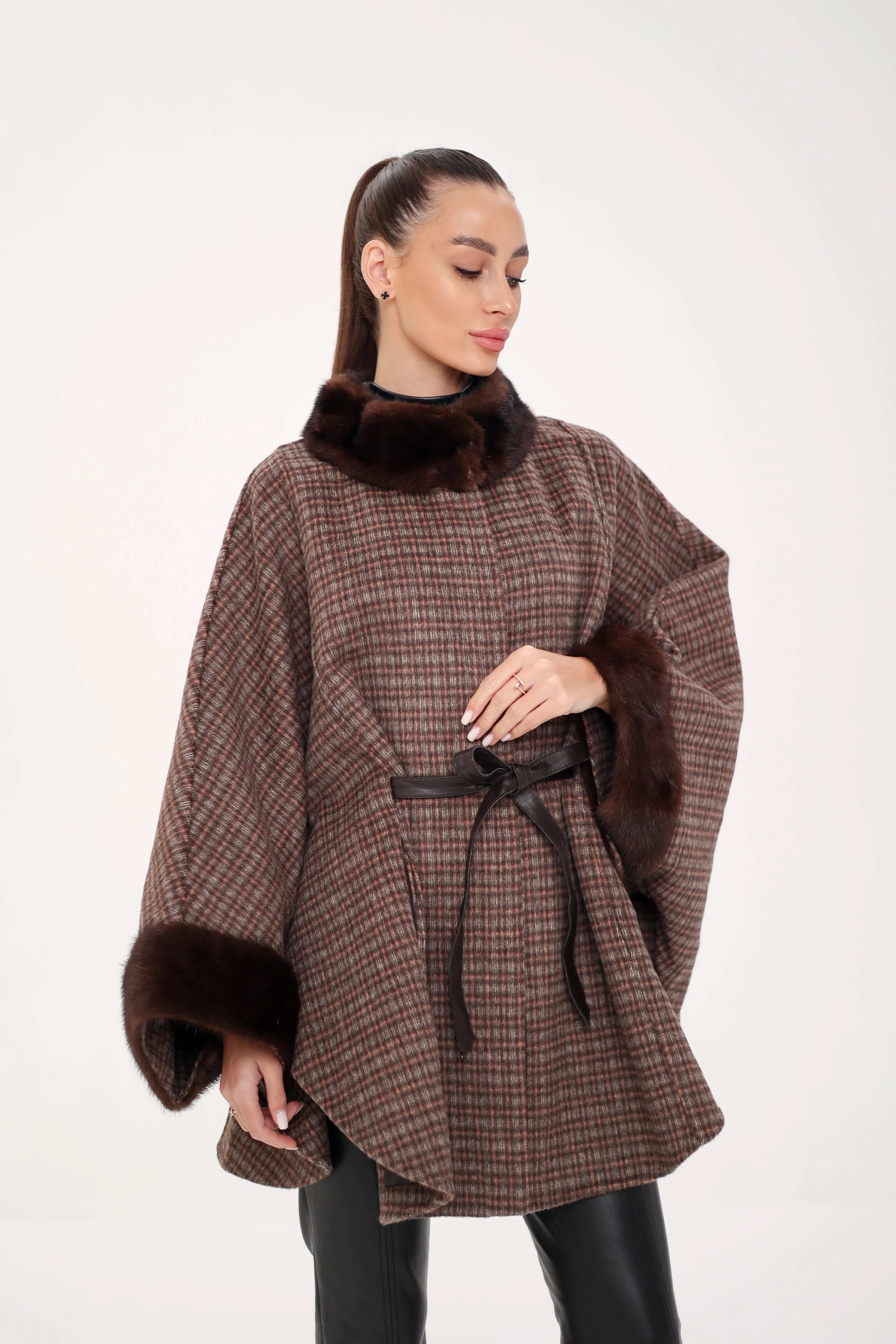 Genuine Scandinavian Mink Fur Double Face Wool Poncho